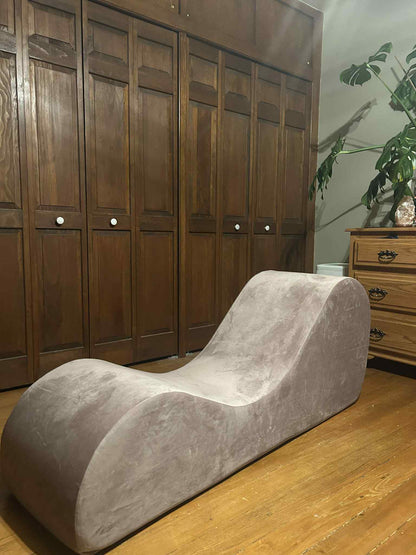 Cello Chaise – Standard & Valkyrie Editions